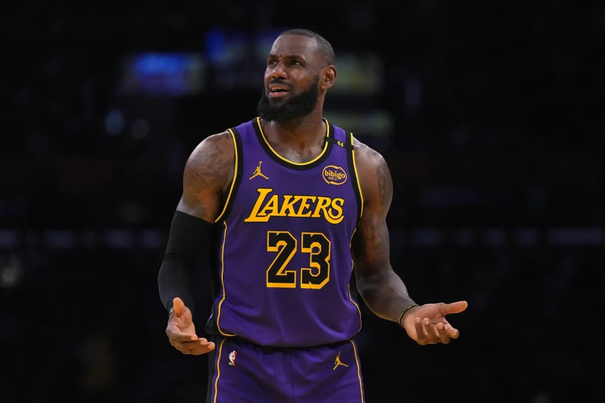 LeBron James Dikabarkan "Ingin Keluar dari LA" dan Lakers "Ingin Dia Pergi"